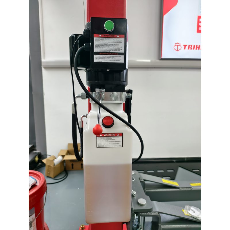 トリカー トン ポストオーバーヘッド式カーリフト ダブルポイ - Car Lift のレビューと価格